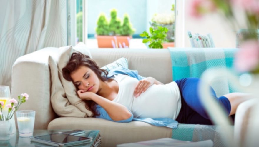 Enceinte et en retrait la fatigue, le ménage, mon chum pis moi Maïka